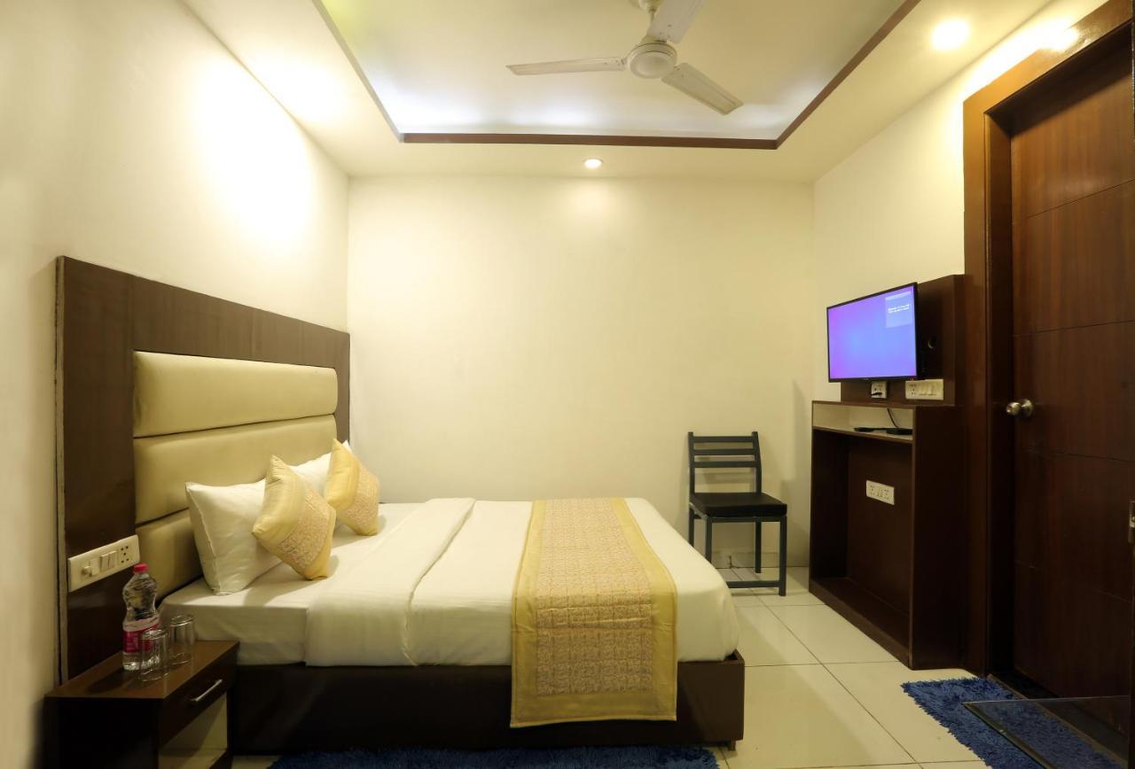 Hotel Qualia Suites At Delhi Airport New Delhi Eksteriør bilde