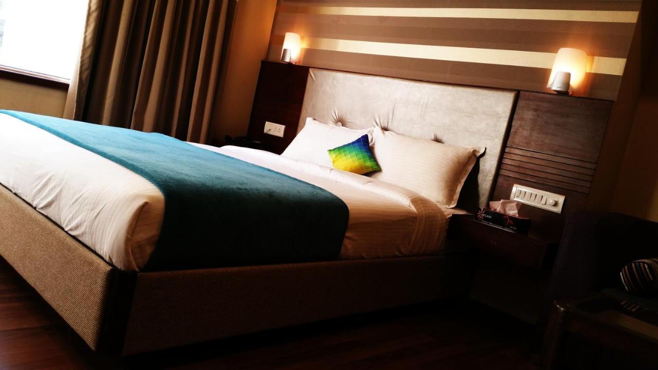 Hotel Qualia Suites At Delhi Airport New Delhi Eksteriør bilde